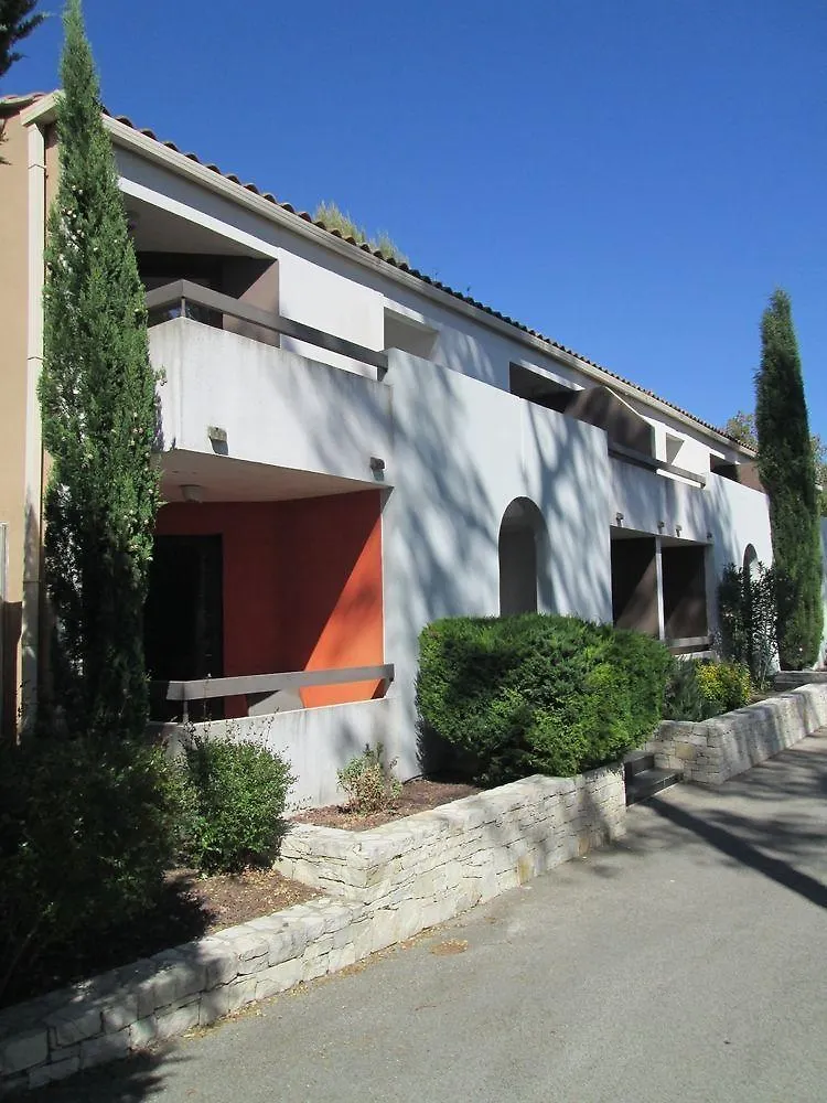 Hotel Mercure Barbaroux Golf And Spa La Celle