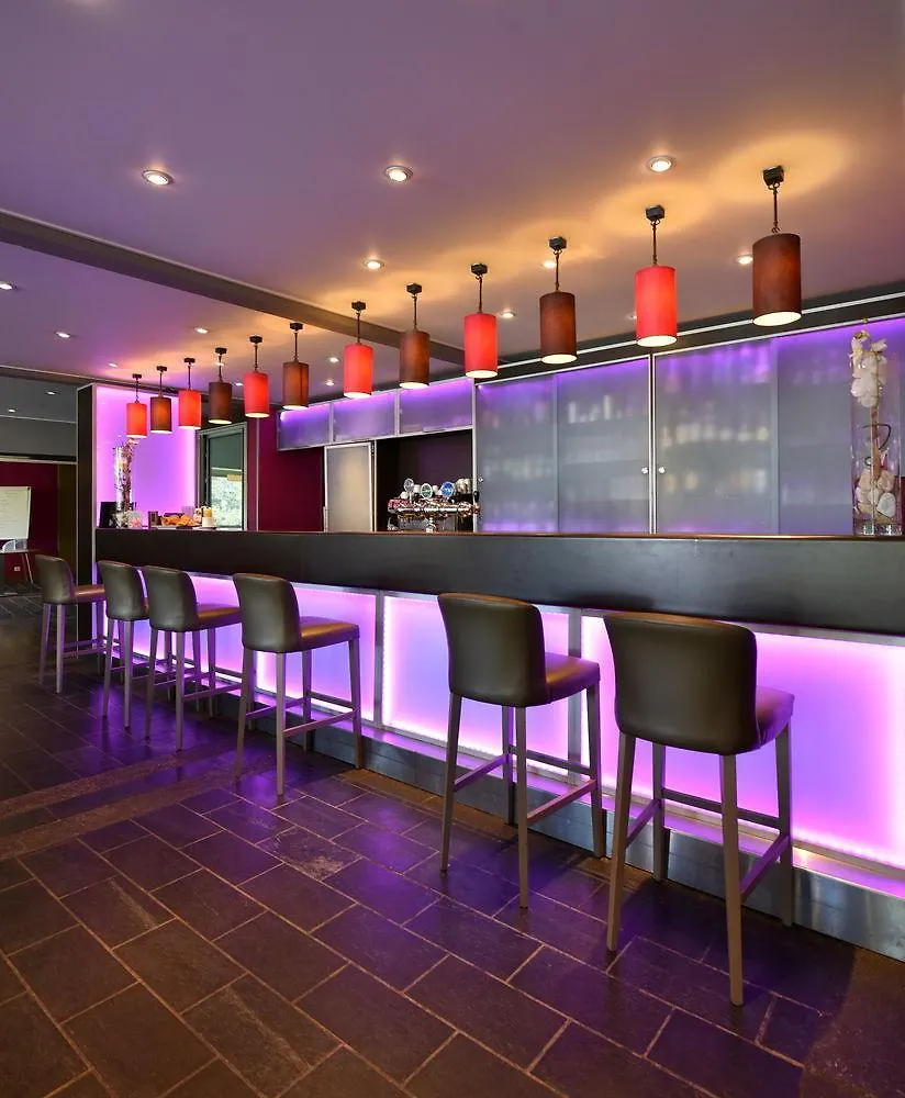 Mercure Barbaroux Golf And Spa La Celle  Hotel