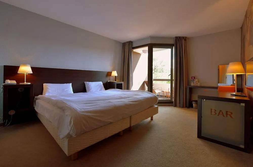 Mercure Barbaroux Golf And Spa La Celle  3*, La Celle (Var) France