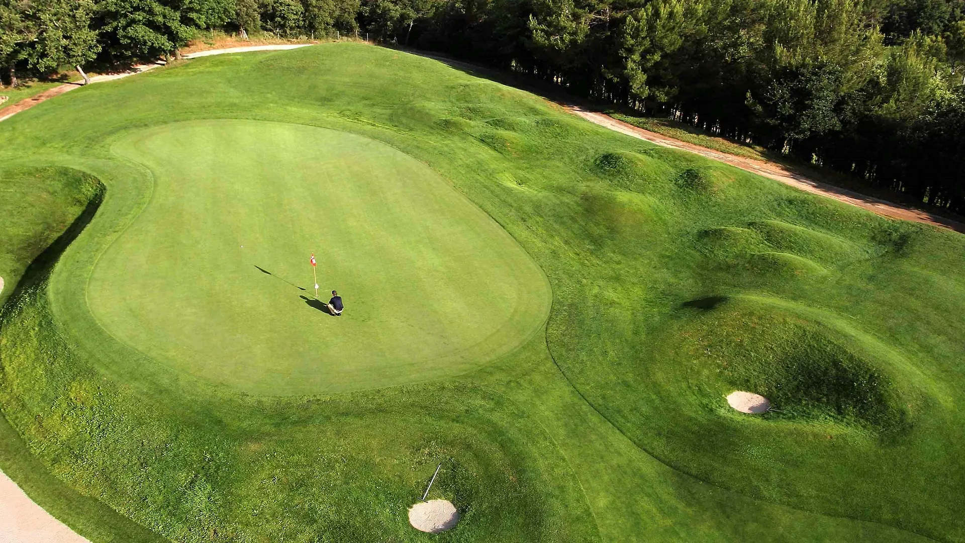 Mercure Barbaroux Golf And Spa La Celle  France