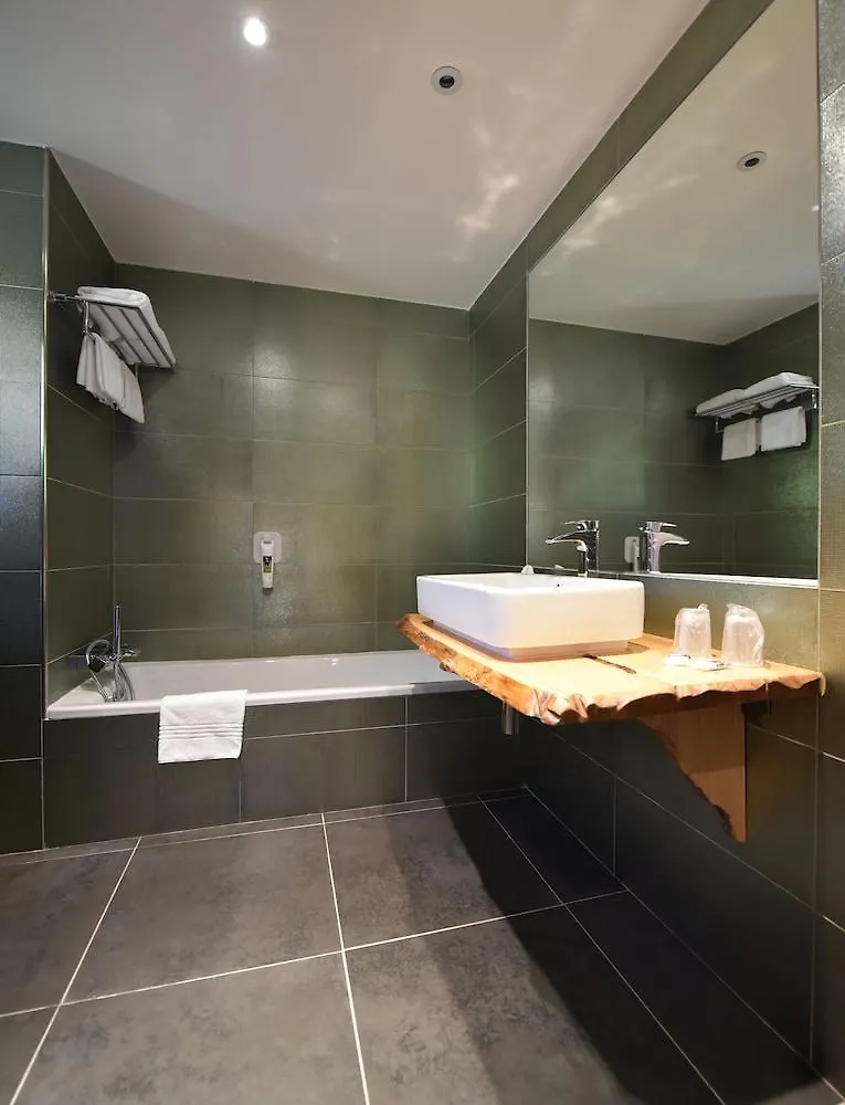 Mercure Barbaroux Golf And Spa La Celle  Hotel La Celle (Var)